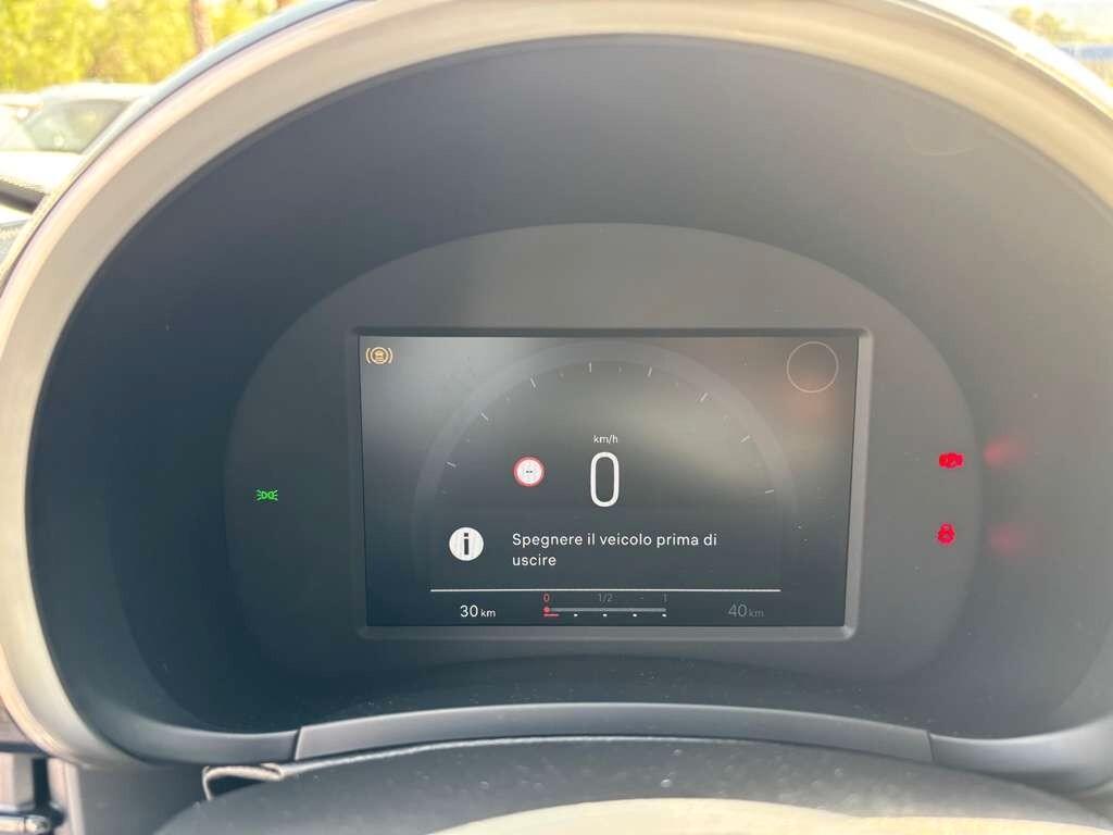 Fiat 600 Hybrid 110 CV DCT Icon Benzina / KM 0 IVA ESPOSTA Tua a solo 209 Euro al mese
