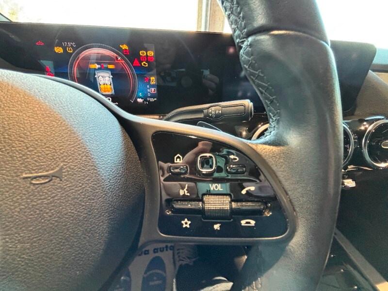 MERCEDES GLA (H247) GLA 250 e EQ-Power...