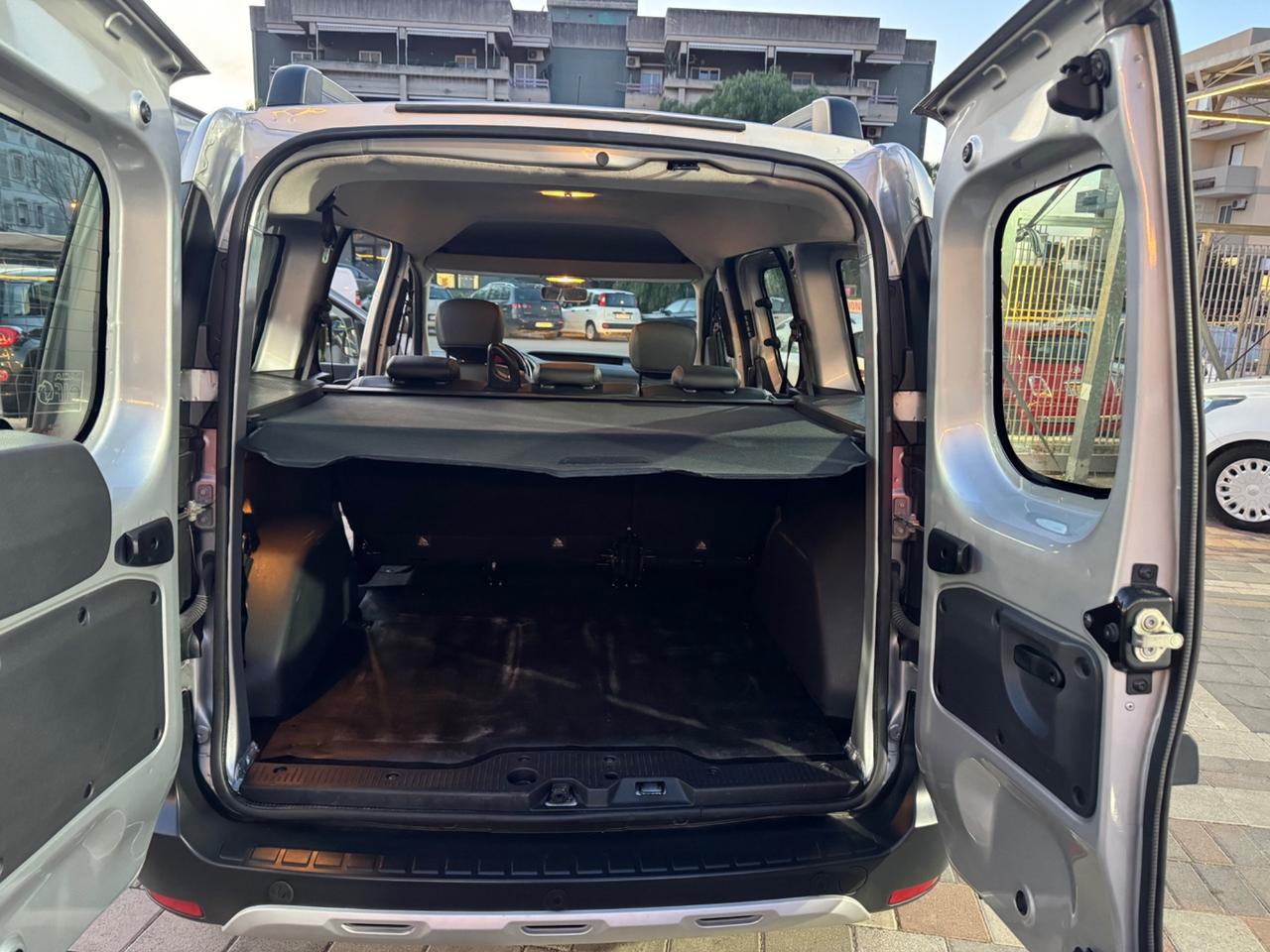 Dacia Dokker 1.5 dCi 8V 90CV Start&Stop Serie Speciale Wow Stepway