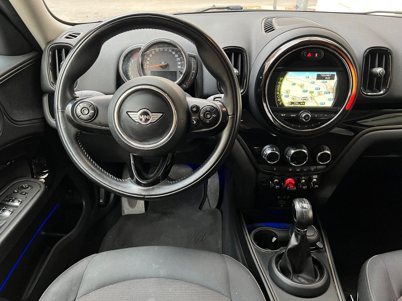 Mini Cooper D Countryman 2.0 Cooper Business all4 AUTOM. NAVI/LED/18/LUCI