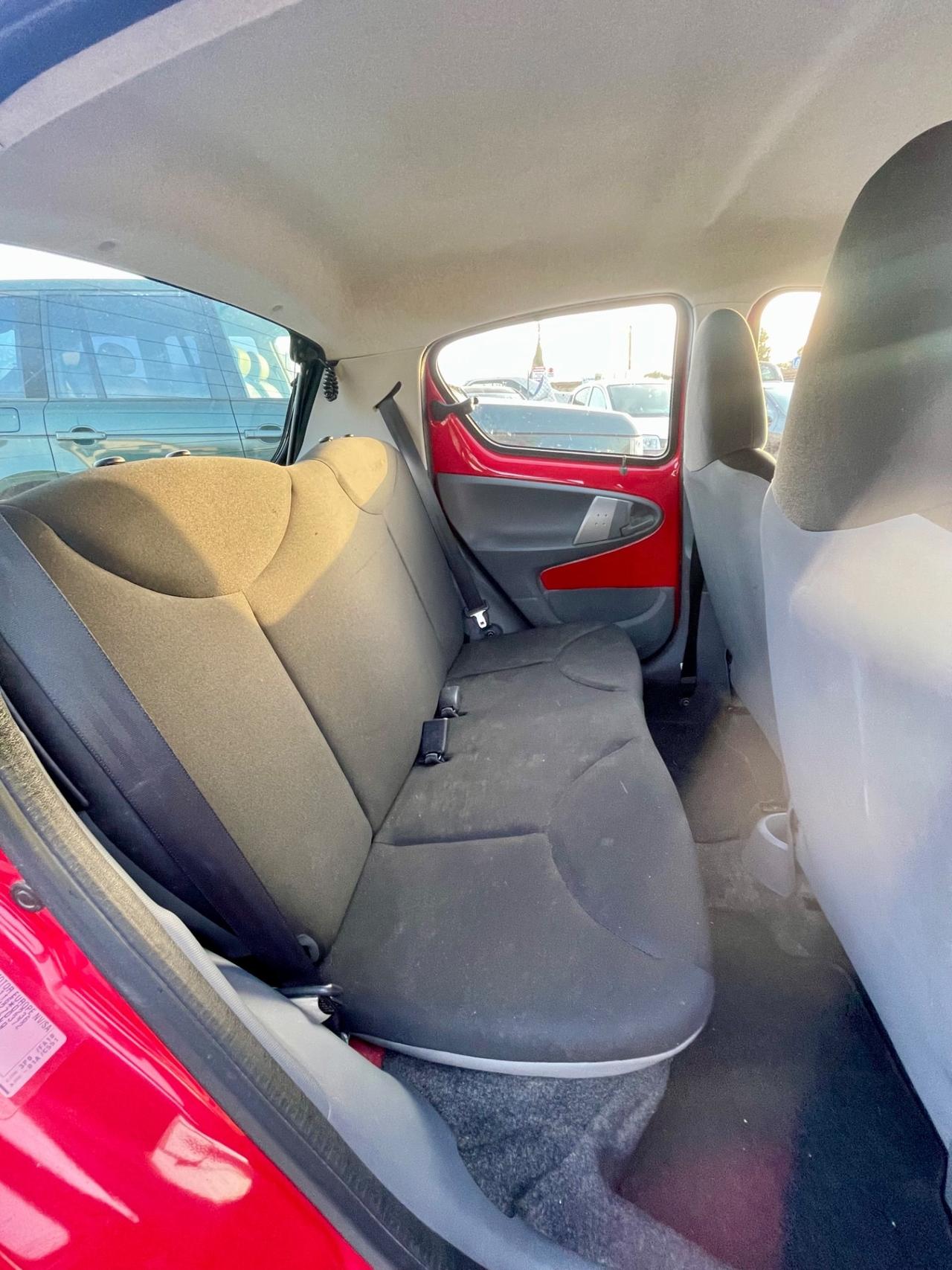 Toyota Aygo 1.0 12V VVT-i 5 porte Sound