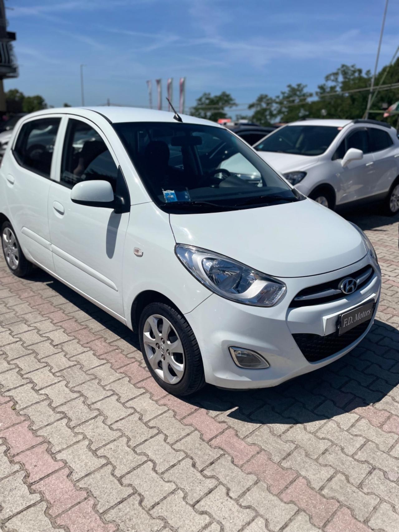 Hyundai i10 1.1 12V BlueDrive GPL Sound Edition