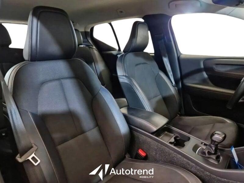 Volvo XC40 D3 150 CV NAVI LED Business