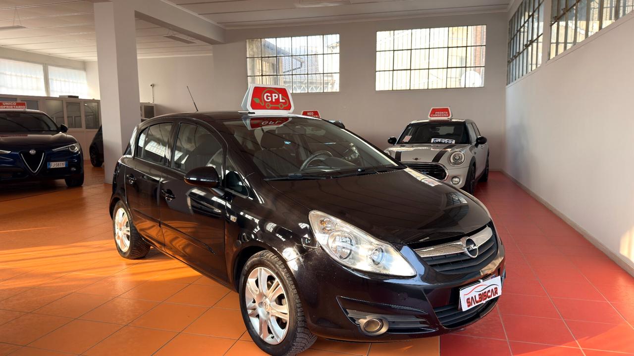 Opel Corsa 1.2 5 porte Easytronic Club