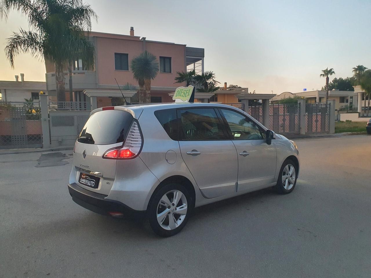 Renault Scenic XMod 1.5 dCi 110CV Privilege