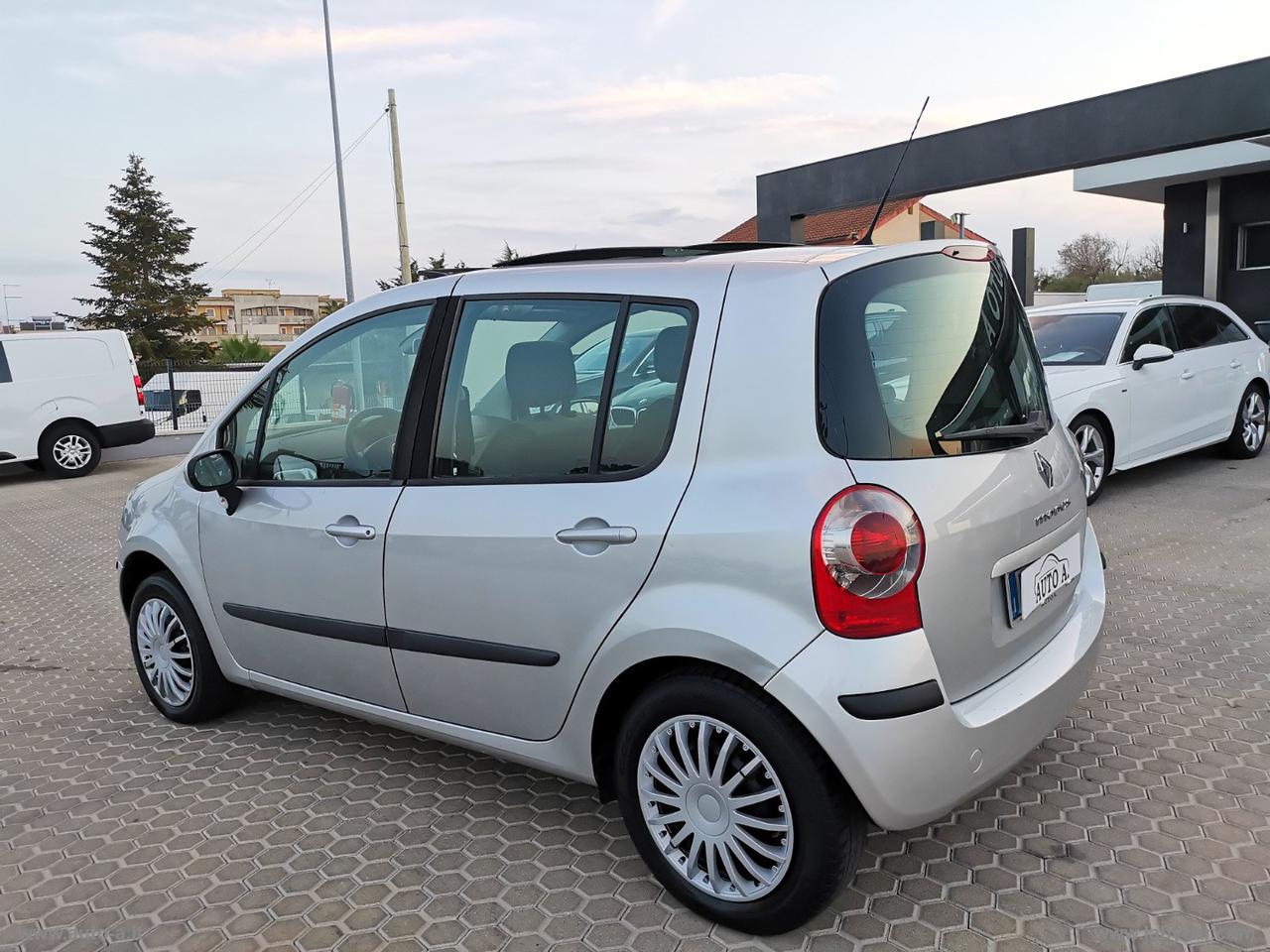 RENAULT Modus 1.2 Luxe Dynamique