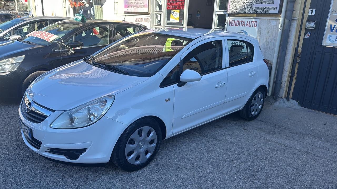 Opel Corsa 1.2 5 porte Cosmo