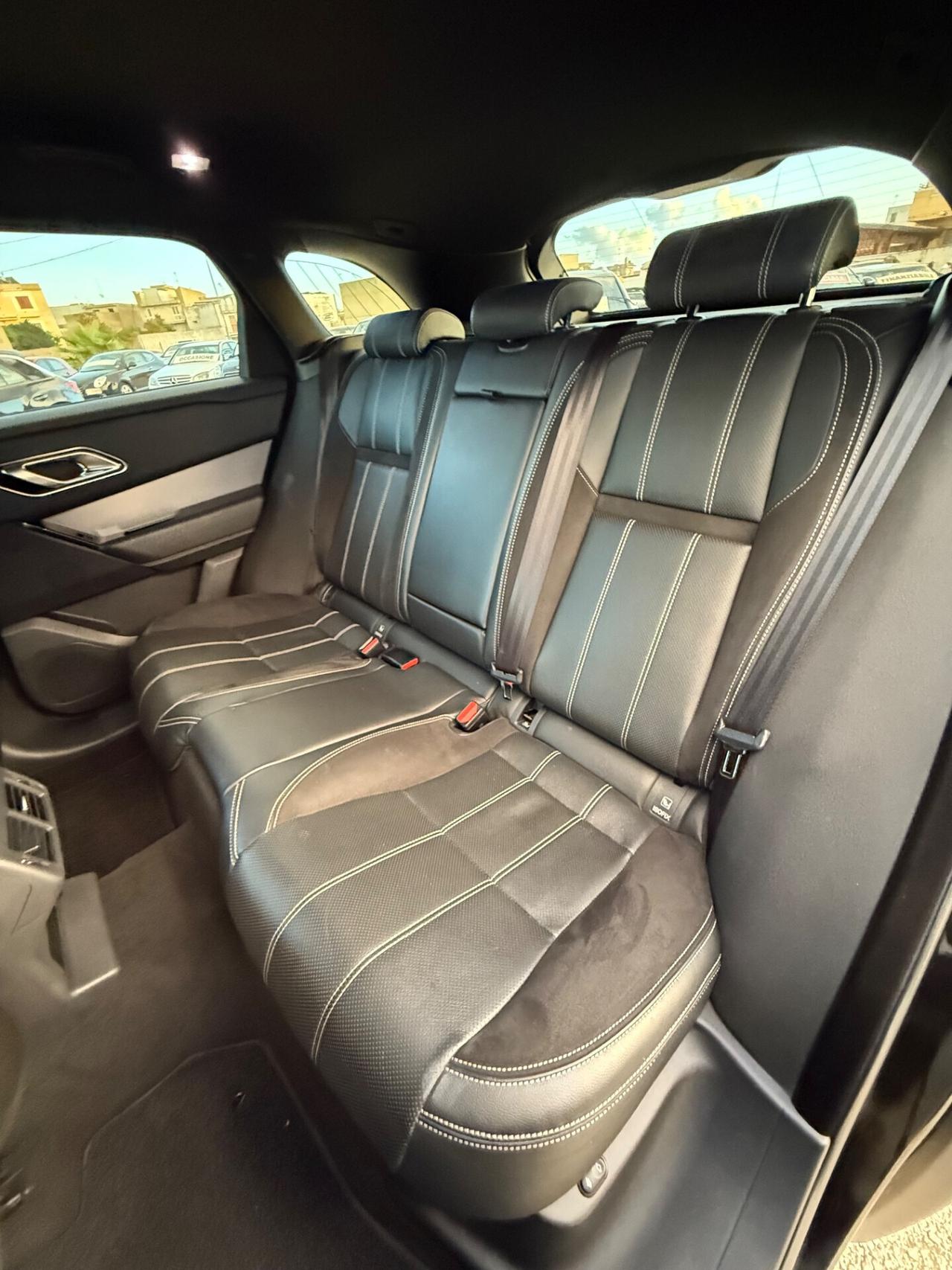 Land Rover Range Velar 2.0D I4 240 CV R-Dynamic