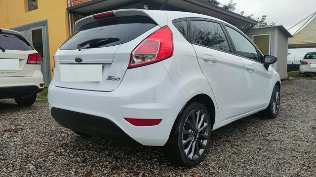 FORD Fiesta 1.5 TDCi 75CV 5 porte Black & White Edition