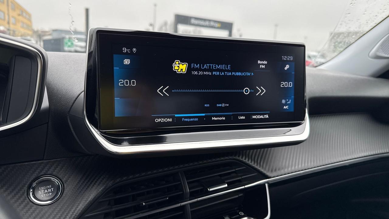 Peugeot 2008 BlueHDi 100 S&S Allure Navi Pack