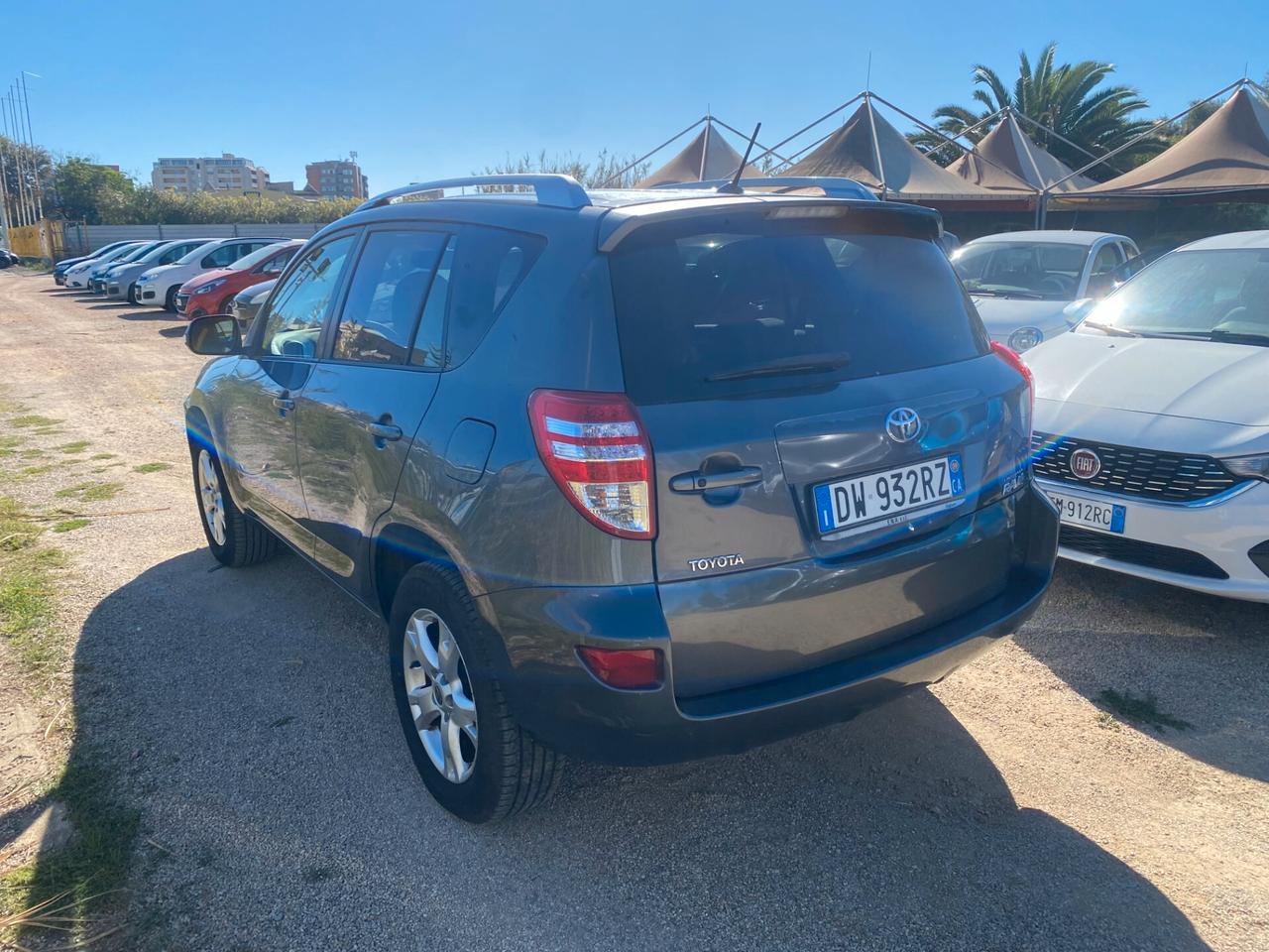 TOYOTA RAV4 2.2 150CV 4X4 ANNO 2009 LUXURY