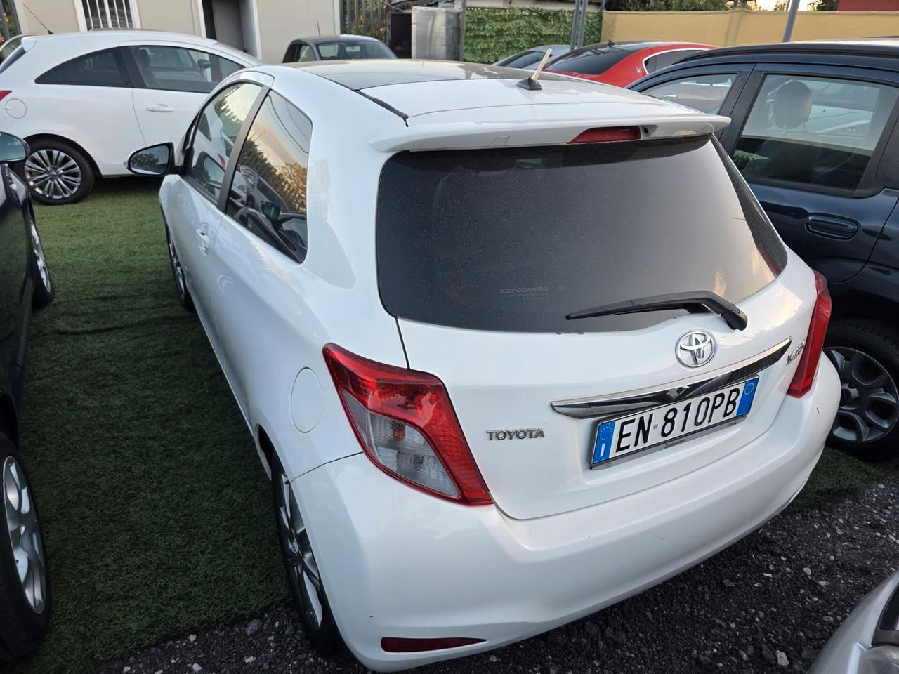 Toyota Yaris 1.3 benzina euro 5b