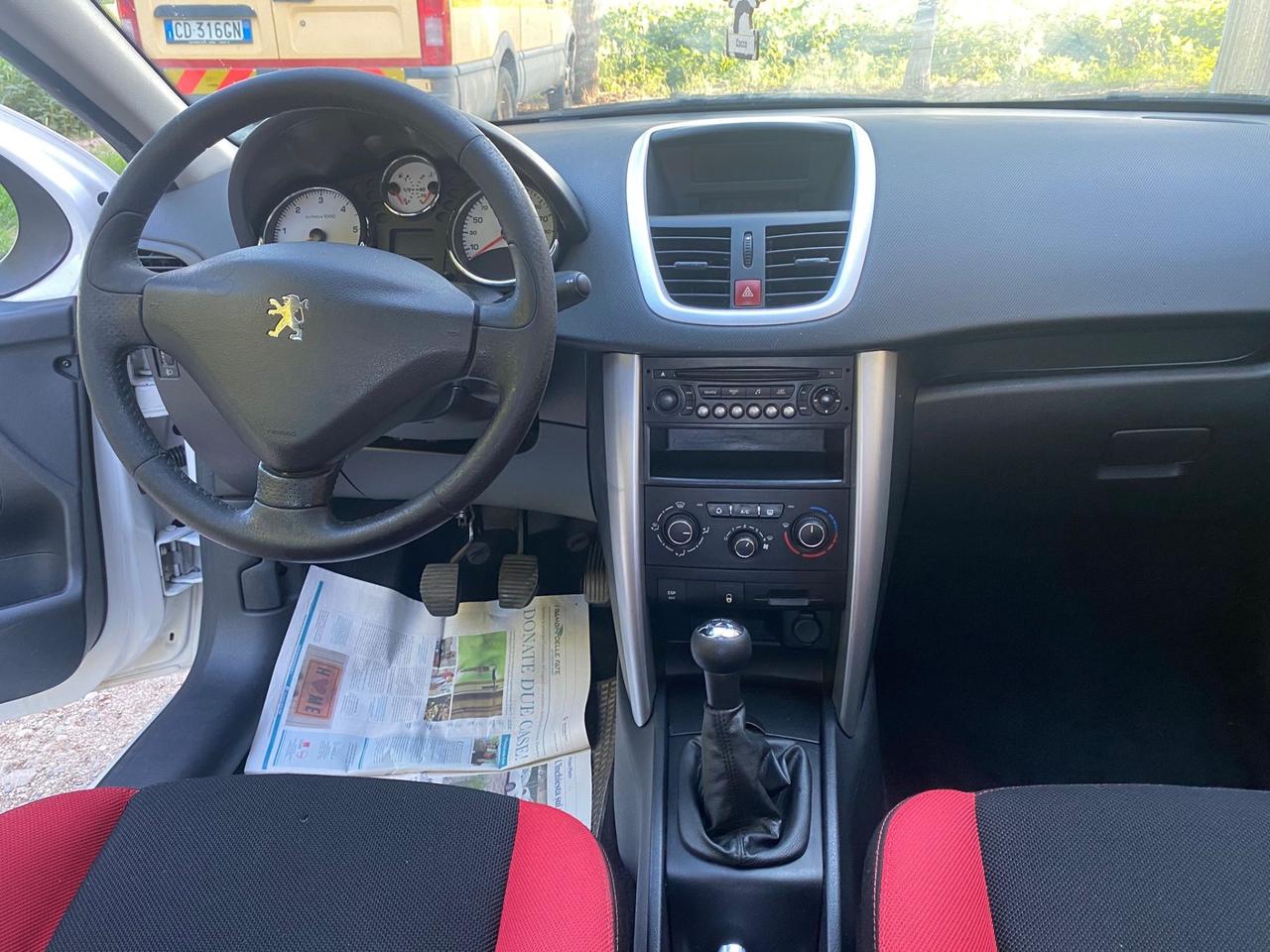 PEUGEOT 207 1.4 HDi DAVVERO MOLTO BELLA GUARDA!