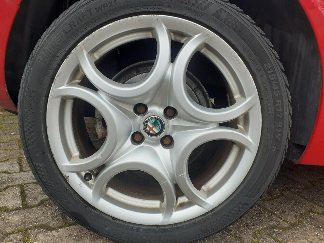 Alfa Romeo MiTo 1.4 105 CV Distinctive Premium Pack