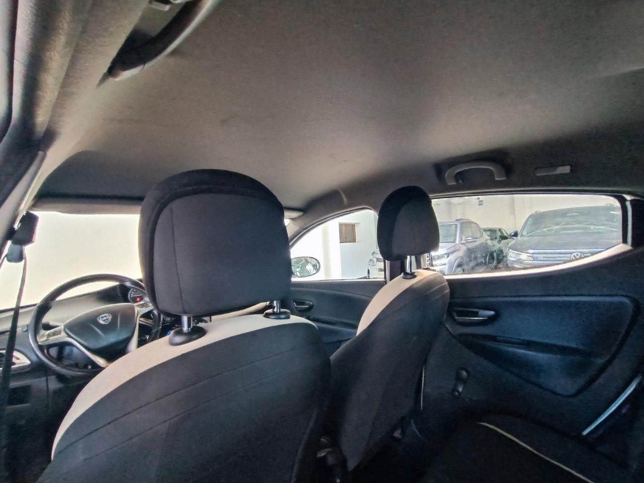 Lancia Ypsilon 5 Porte Ypsilon 1.2 Gold 69cv