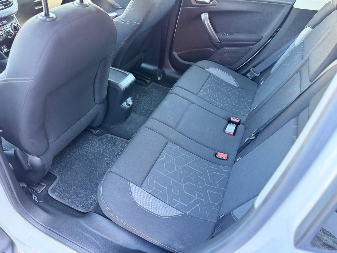 Peugeot 2008 Active 1.2 PureTech 82 #12117