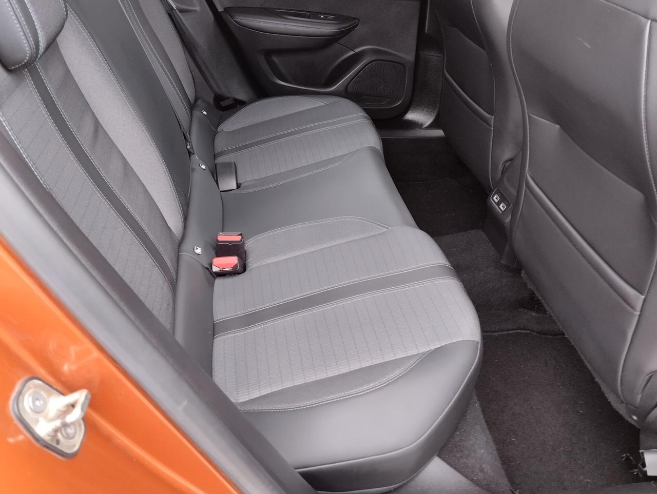 Peugeot 2008 PureTech 130 S&S Allure Pack