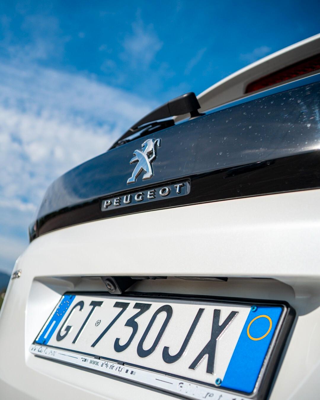 Peugeot 3008 BlueHDi 130 S&S EAT8 Allure Pack