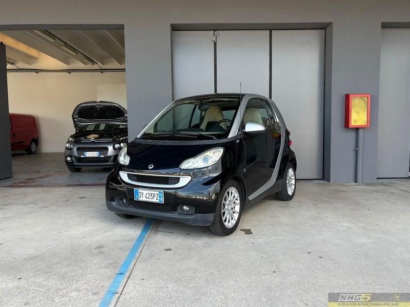smart fortwo fortwo 1000 52 kW MHD coupé pure