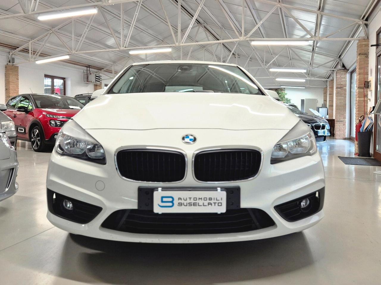 Bmw 2er Active Tourer 218d Active Tourer Advantage ** automatica **