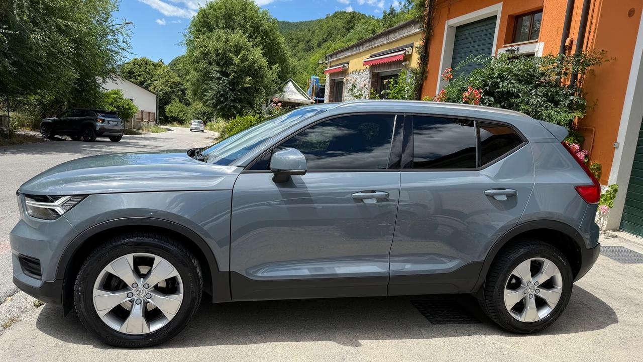 Volvo XC40 Monument D3