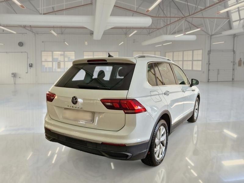 VOLKSWAGEN TIGUAN 2.0 TDI SCR 110KW LIFE DSG SUV