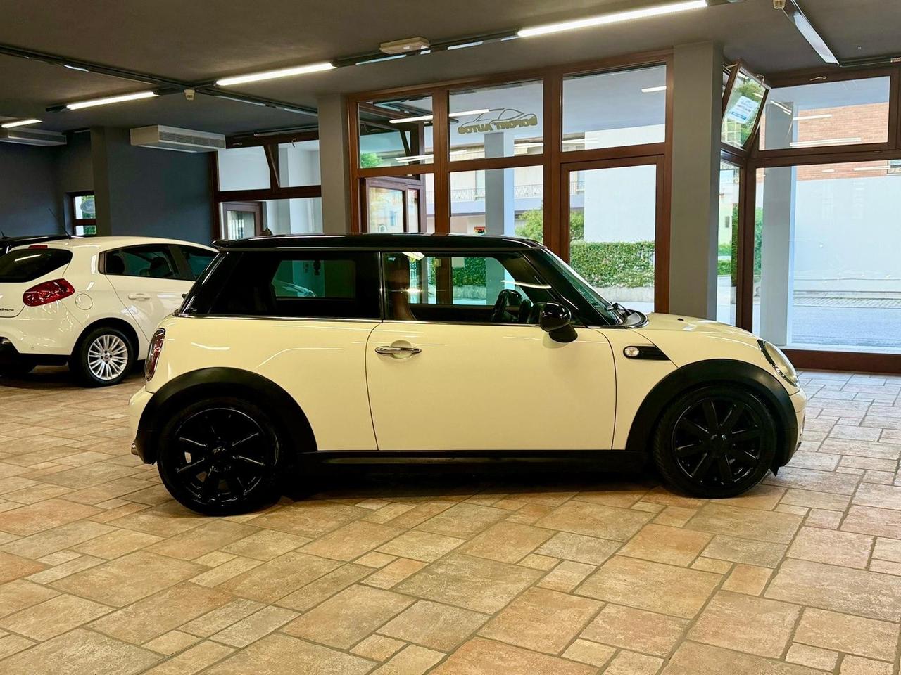 Mini 1.6 16V Cooper D