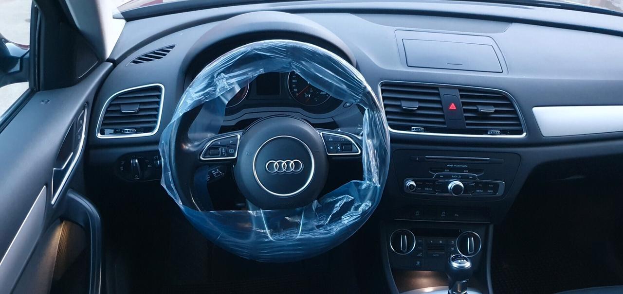 Audi Q3 2.0 TDI 120 CV Sport