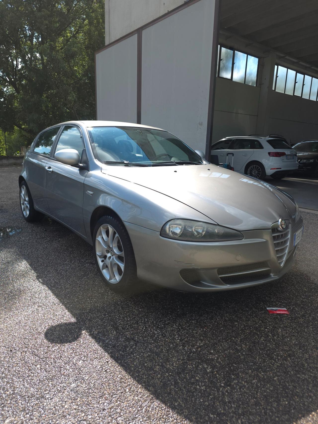 Alfa Romeo 147 1.6 16V TS (105) 5 porte Moving
