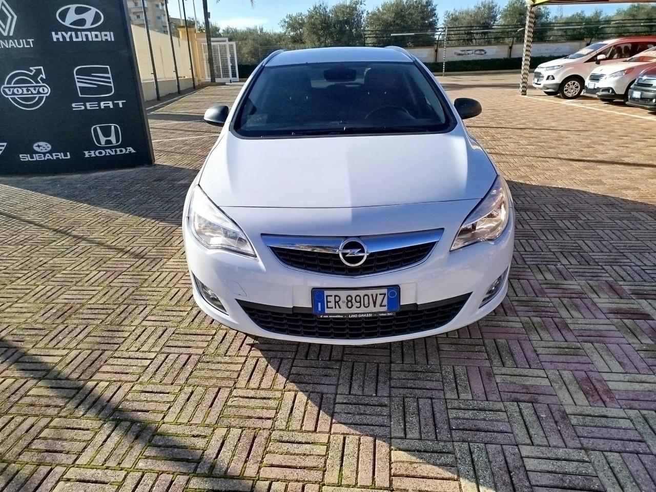 Opel Astra 1.7 CDTI 110CV Sports Tourer Cosmo