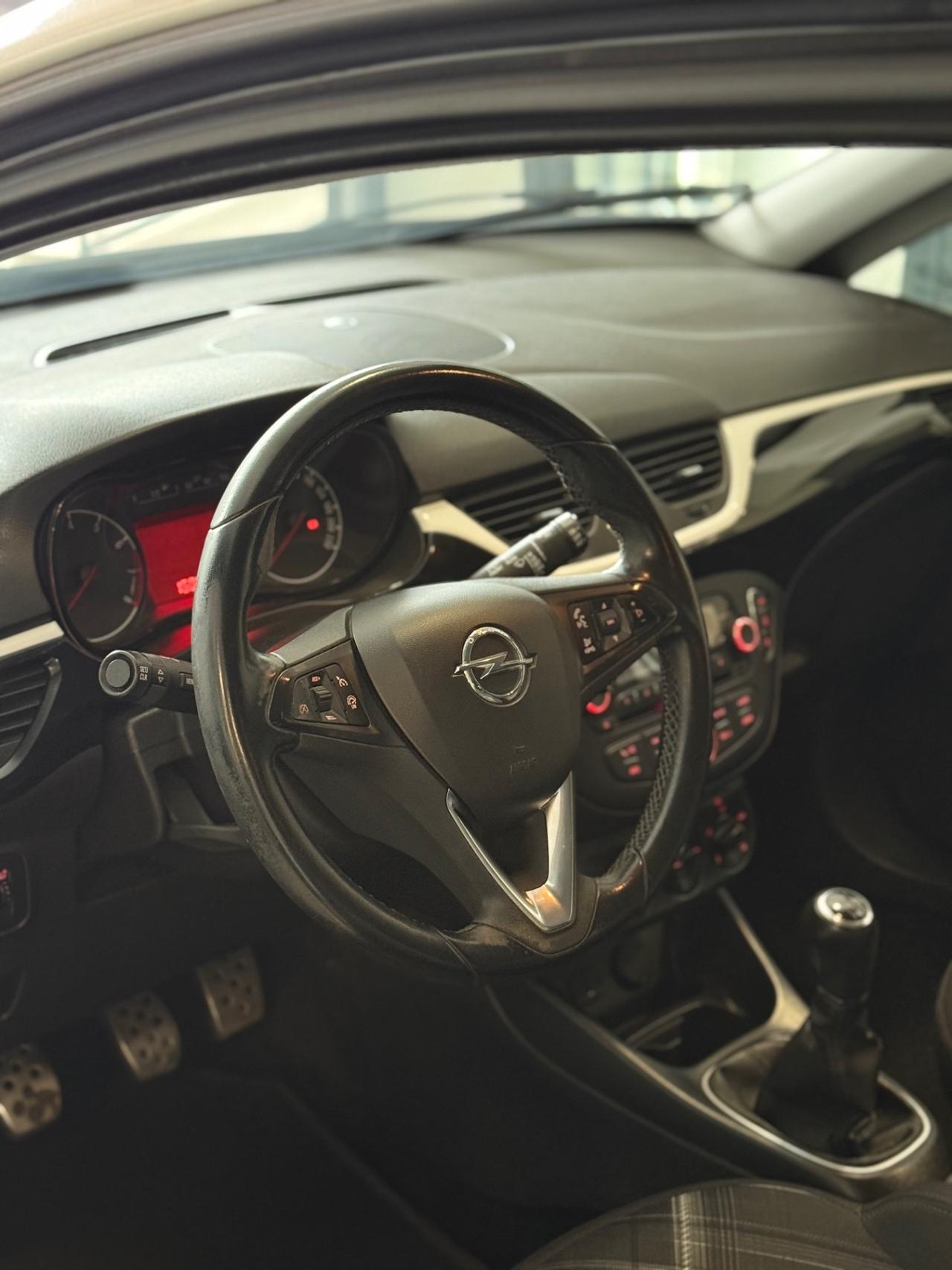 Opel Corsa 1.4 90CV GPL Tech 5 porte b-Color