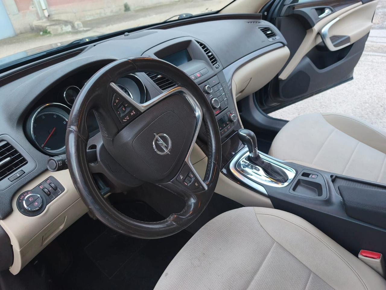 Opel Insignia Sw 2013----2.0 Diesel Automatica