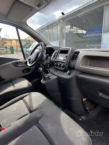 0295 furgone renault trafic 2018