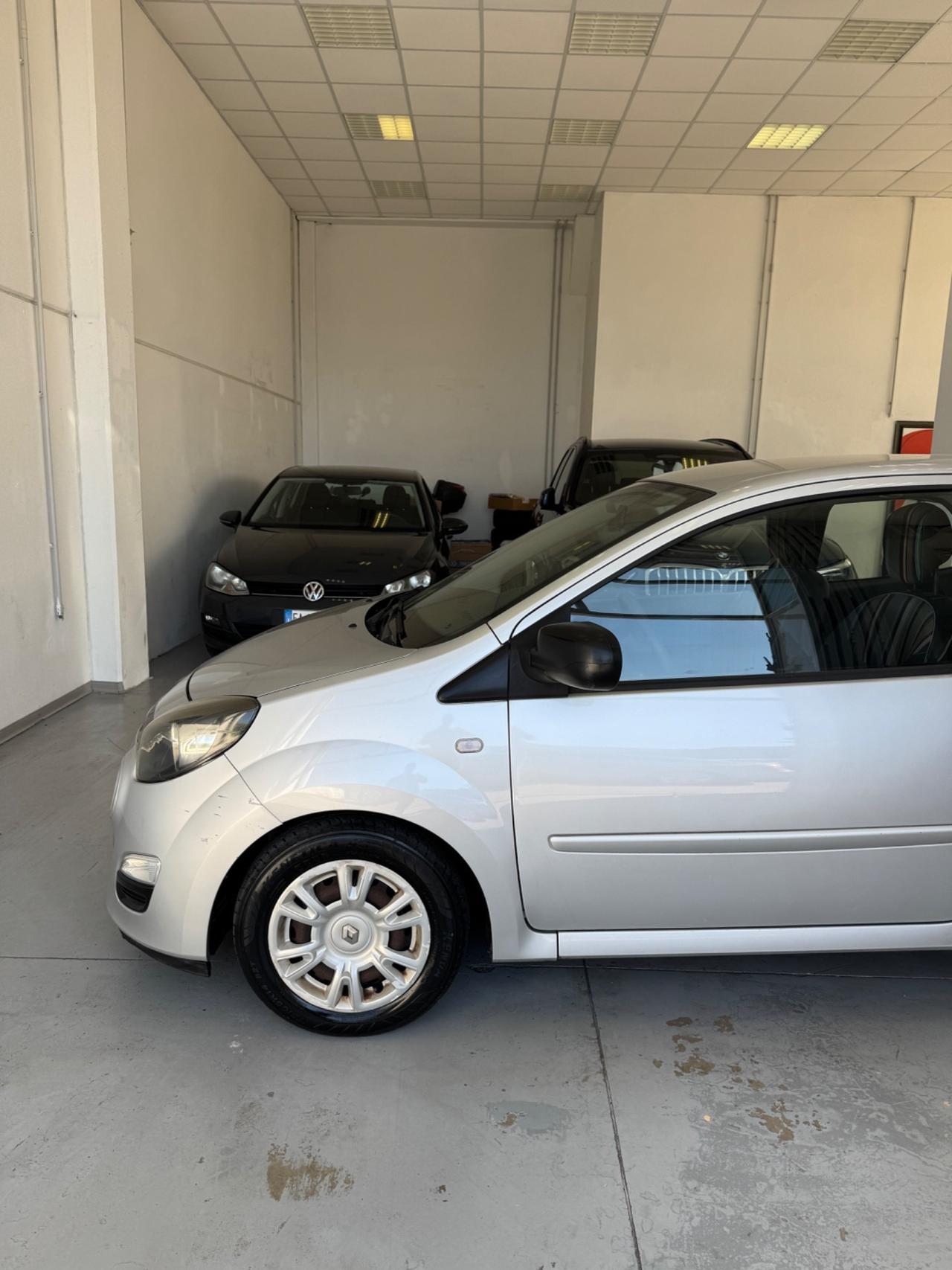 Renault Twingo 1.2 16V Etoile