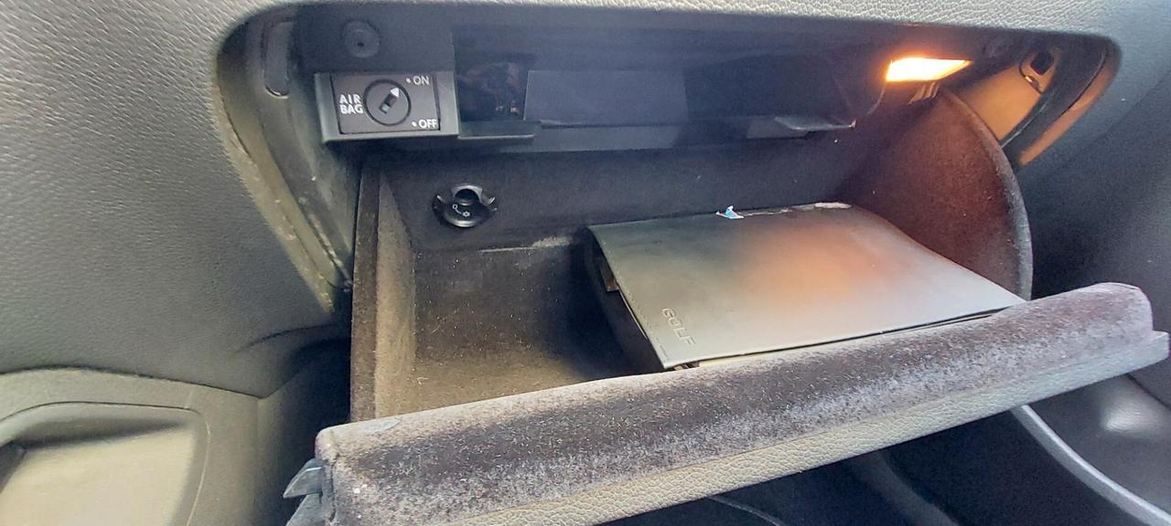 GOLF 1,9 TURBODIESEL 105 CV X NEOPATENTATI COMFORTLINE LEGA GOMME NUOVE IMPECCABILE