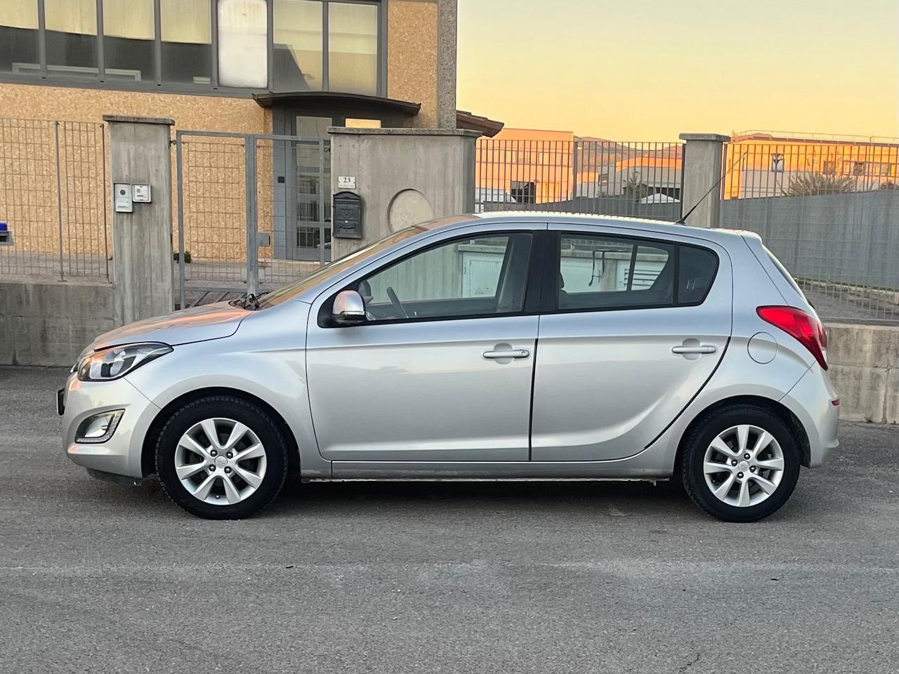 Hyundai i20 1.1 CRDi 5p. Sound Edition