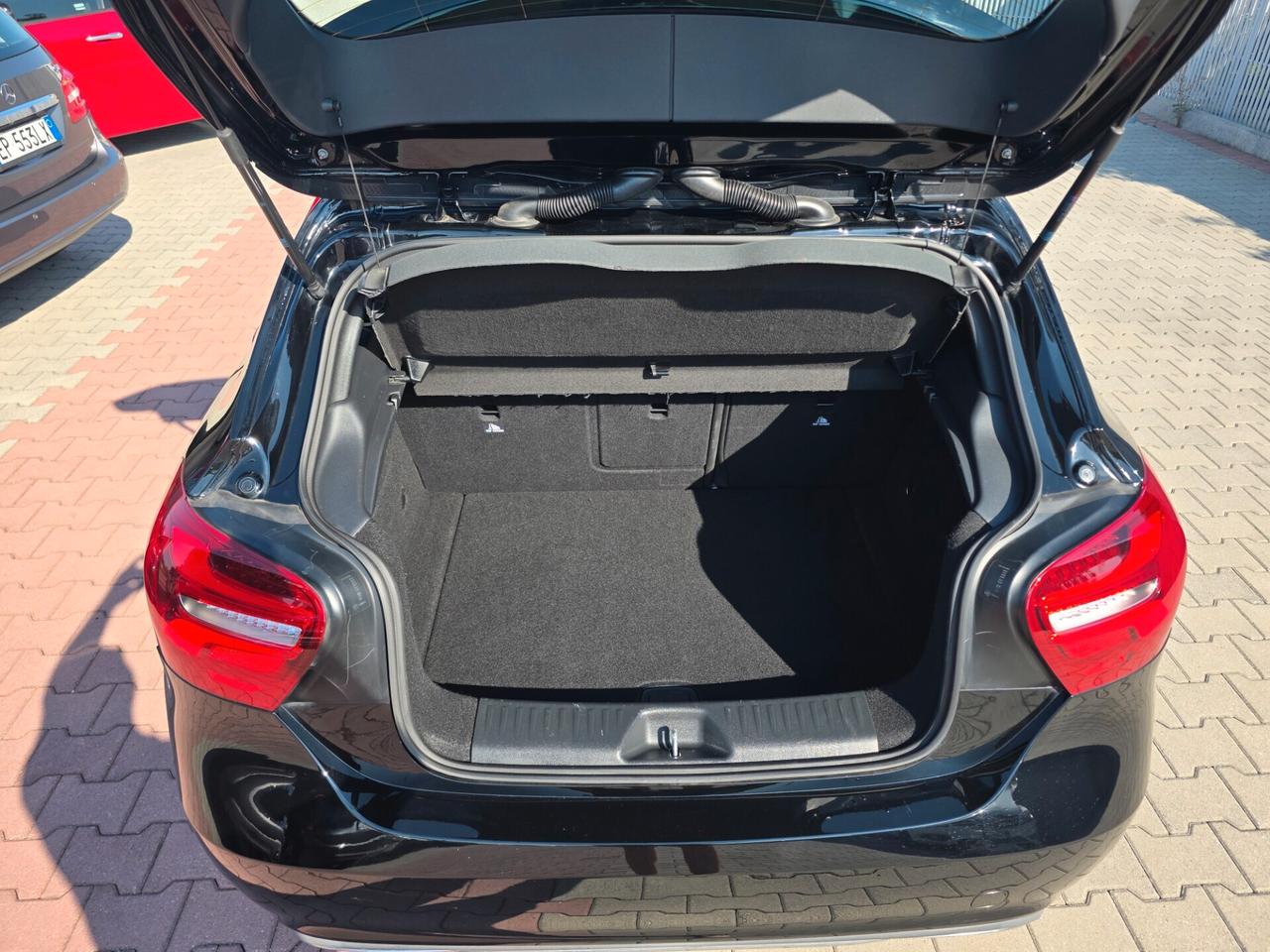 Mercedes-benz A 180 180D Sport perfetta e garantita 12 mesi