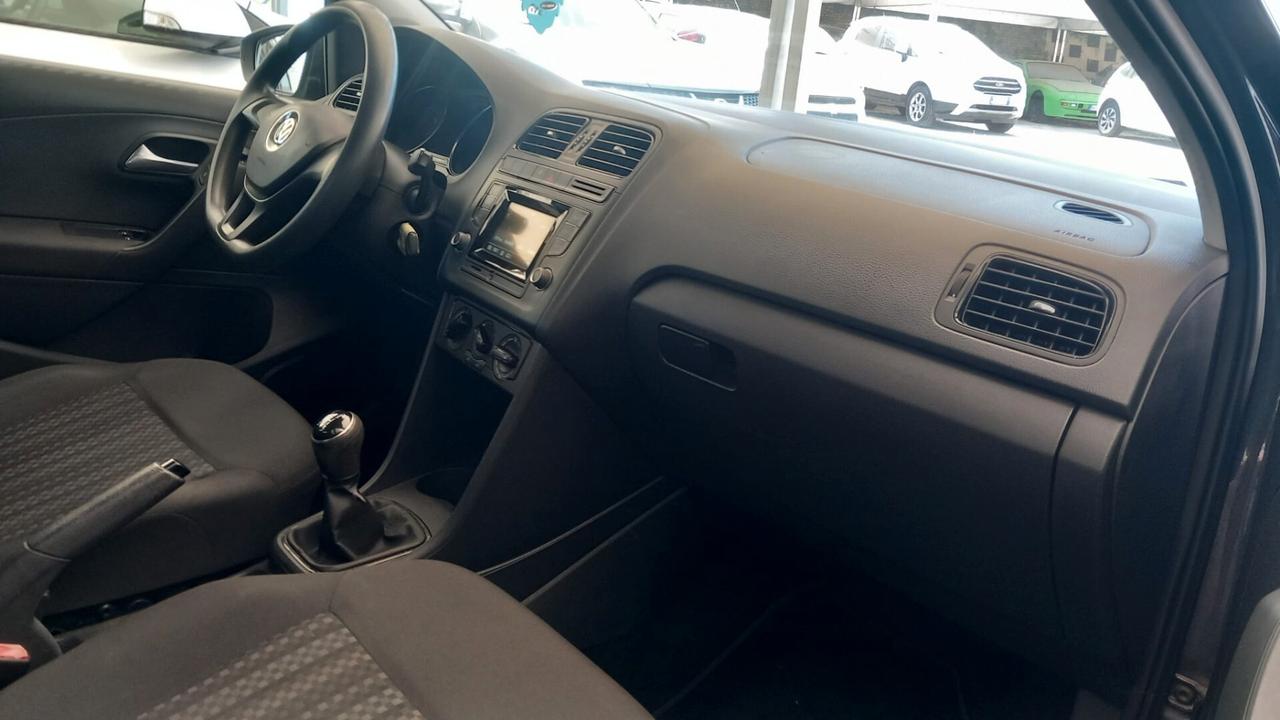 Volkswagen Polo 1.0 MPI 5p. Trendline