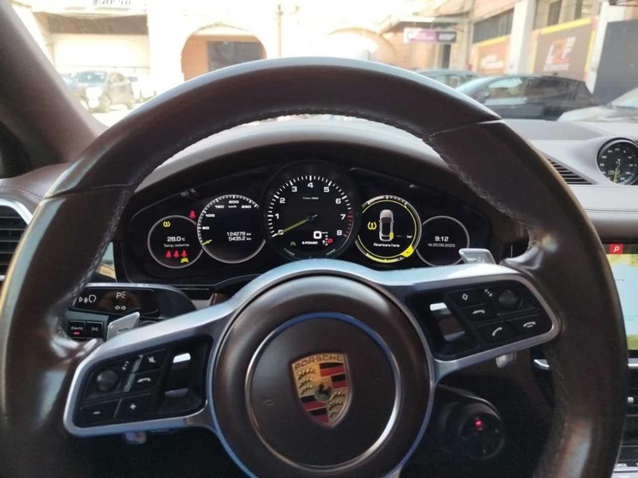Porsche Cayenne Coupé 3.0 V6