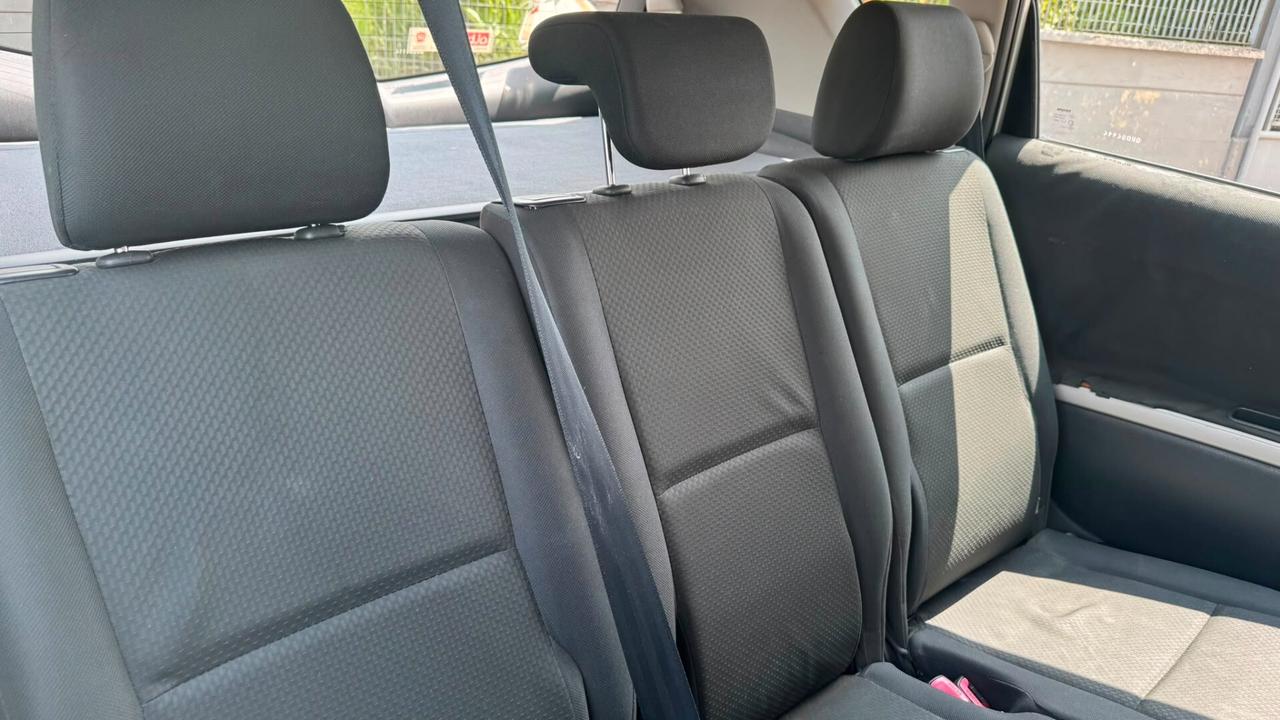 Toyota Corolla Verso 1.8 16V Sol