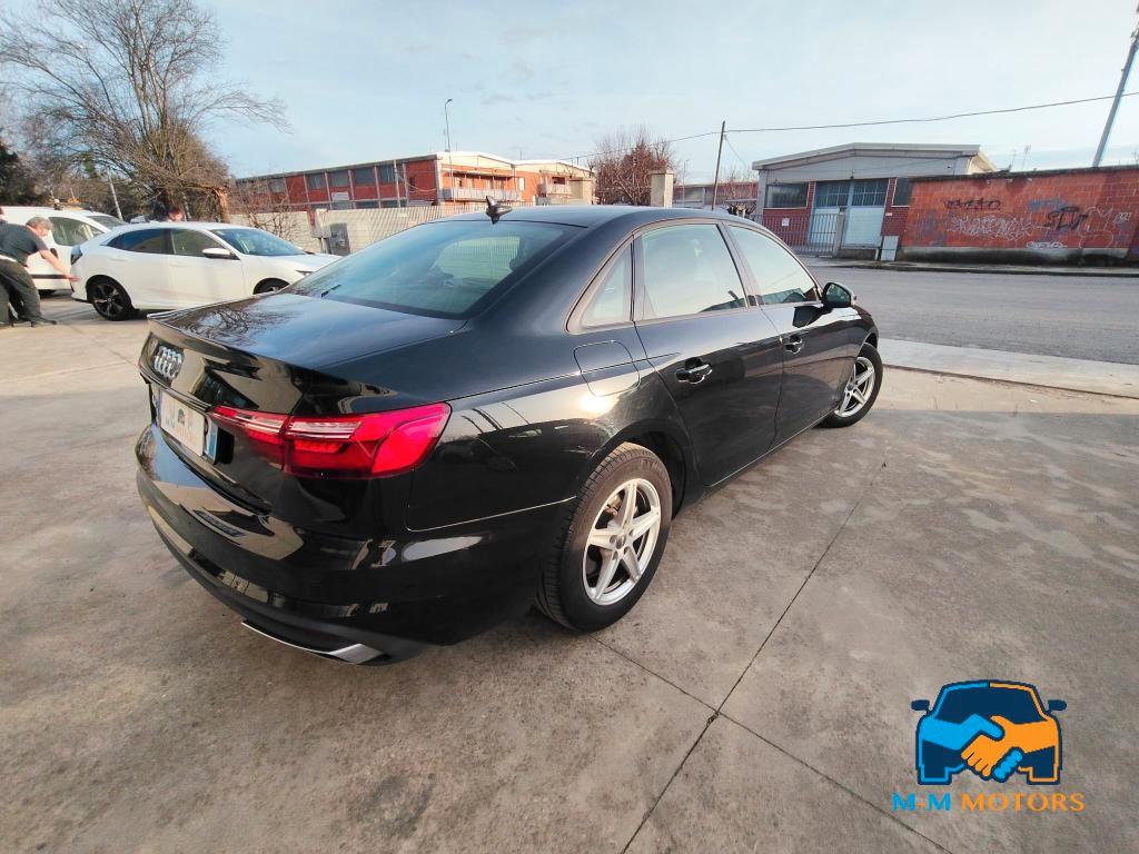 Audi A4 Berlina A4 35 2.0 tfsi mhev Business 150cv s-tronic