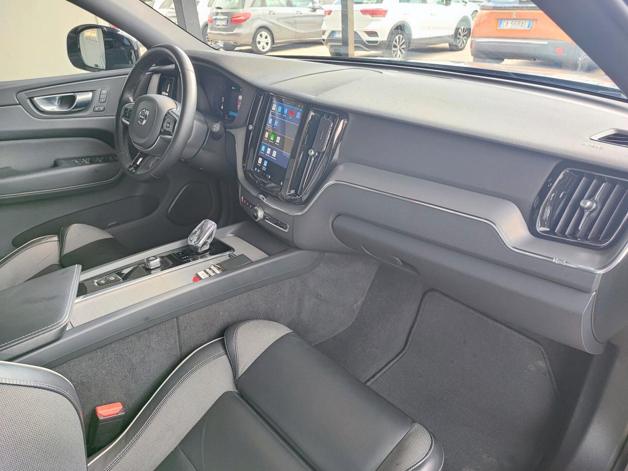 Volvo XC 60 XC60 B4 (d) AWD automatico Ultimate Dark