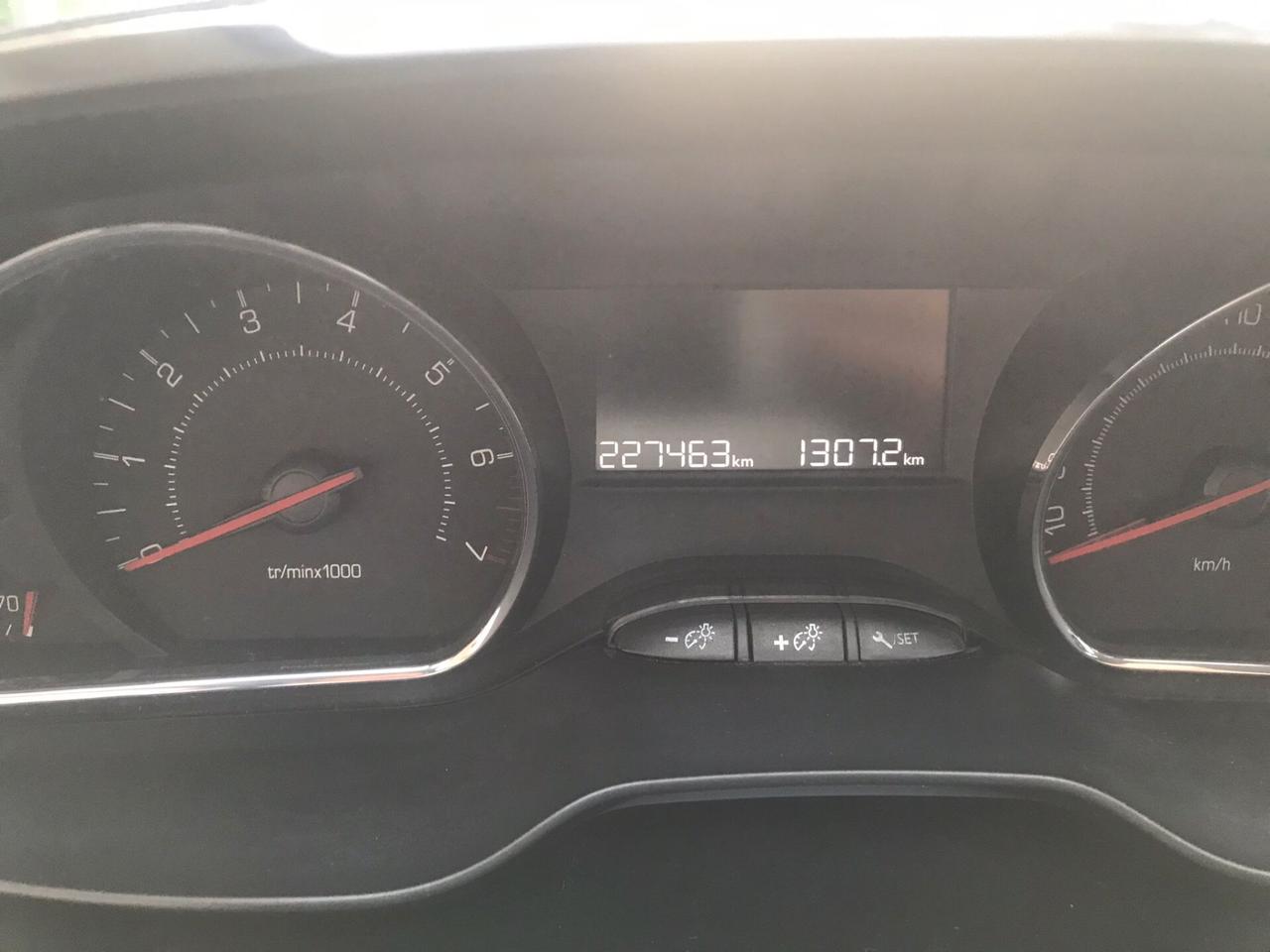 Peugeot 208 1.2 VTi 82 CV 5 porte Active