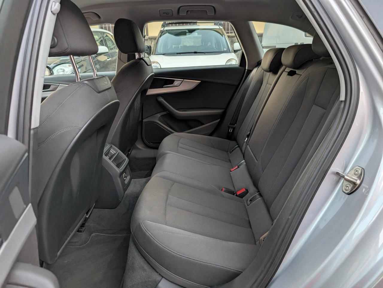Audi A4 Avant 2.0 TDI 150 CV Sport solo km 103000