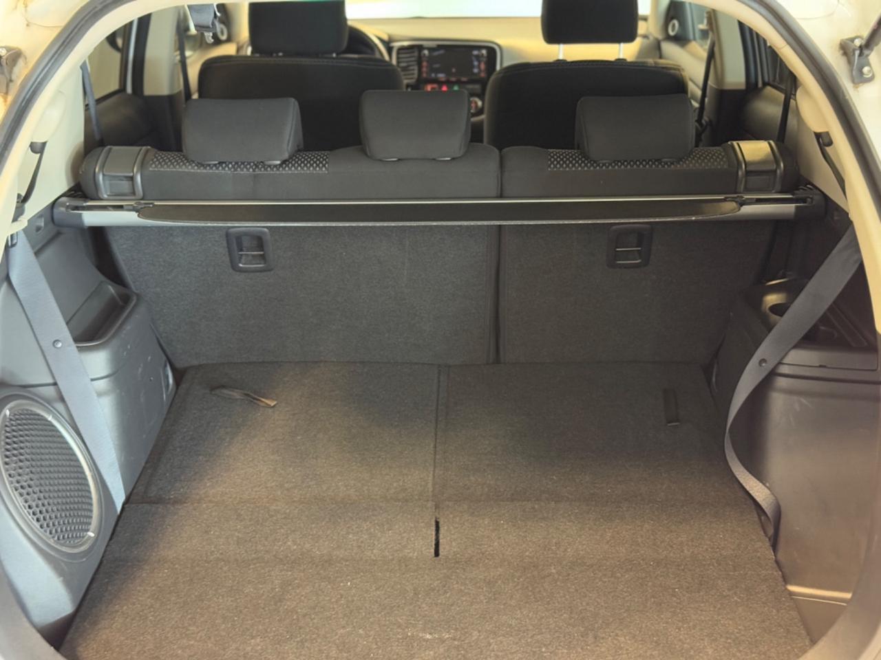 Mitsubishi Outlander 2.2 DI-D 4x4 7p Navi