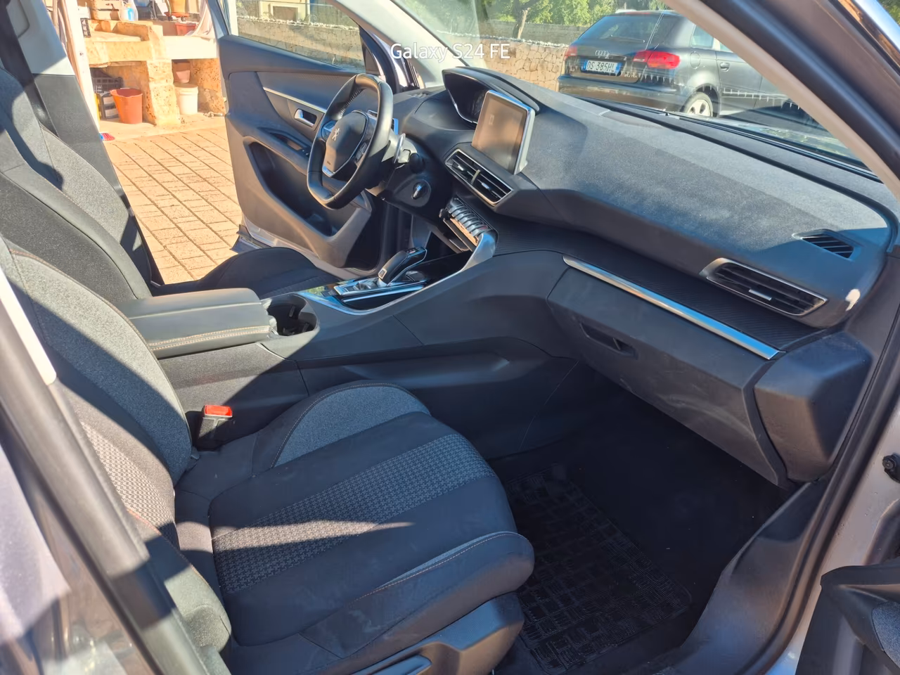 Peugeot 3008 BlueHDi 130 S&S EAT8 Allure