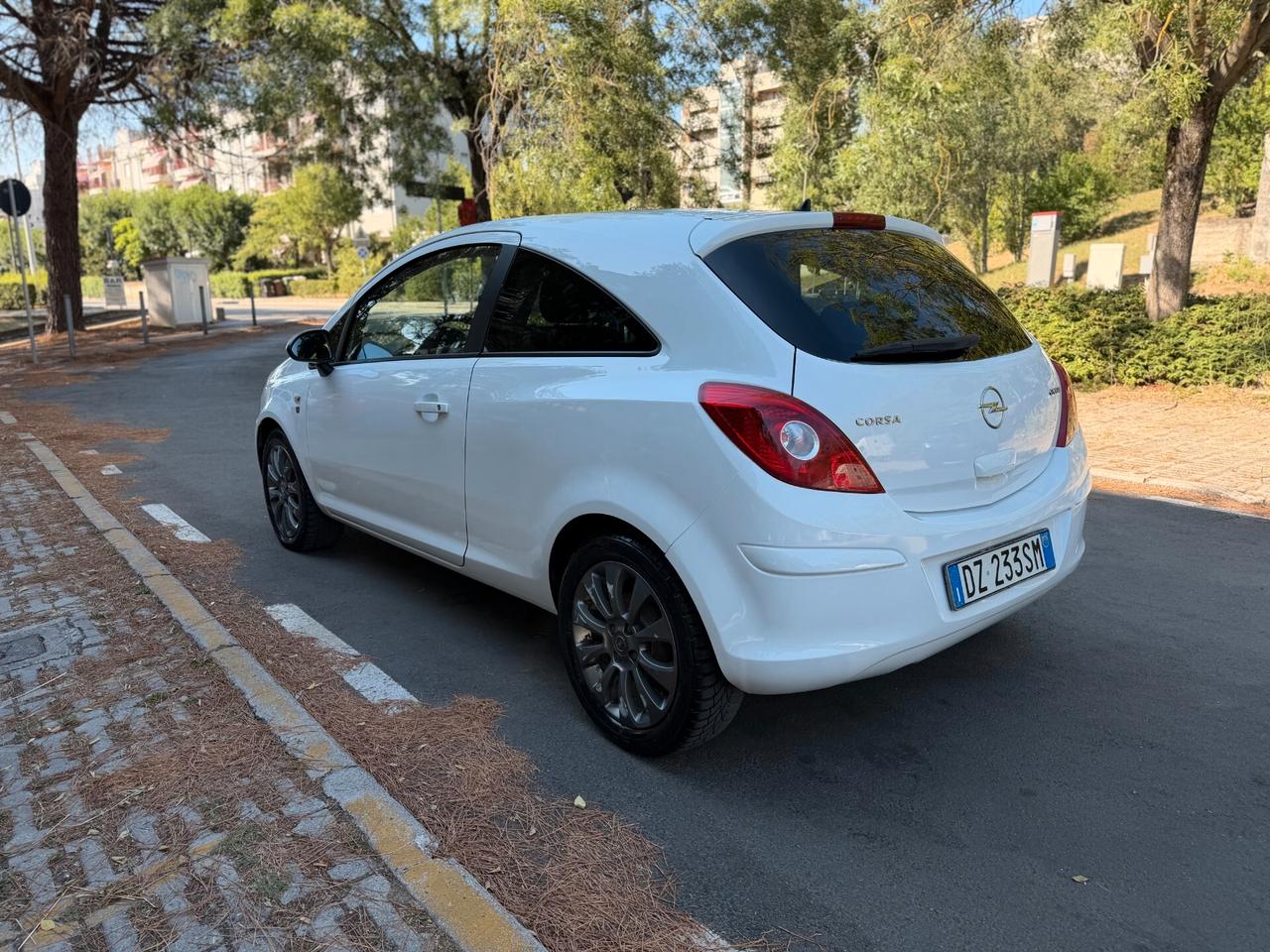 Opel Corsa 1.3 CDTI 75CV OK NEOPATENTATI