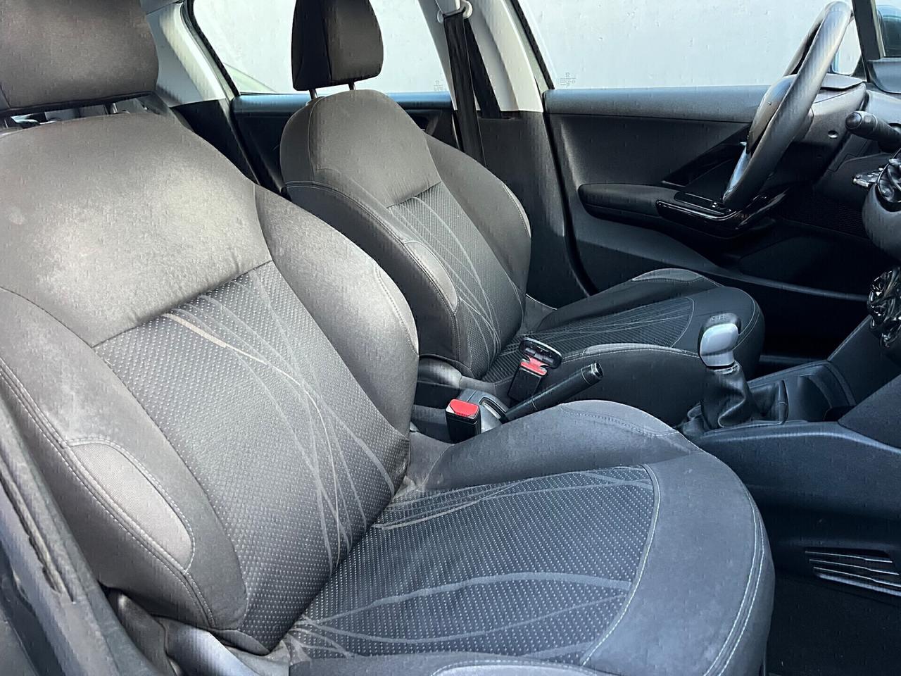 Peugeot 208 1.2 GPL 5 porte Allure