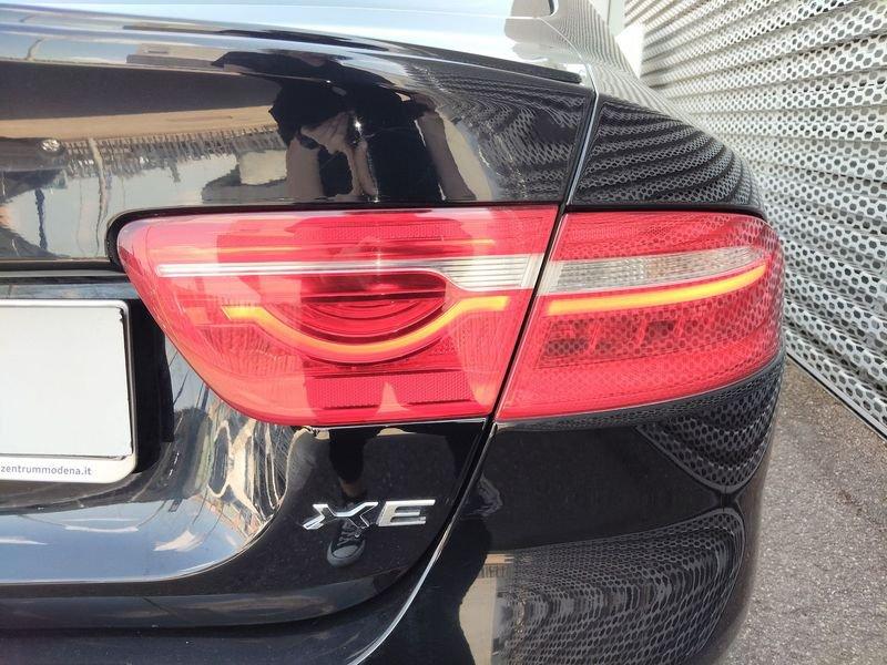 Jaguar XE 2.0 D Turbo 180CV AWD aut. R-Sport