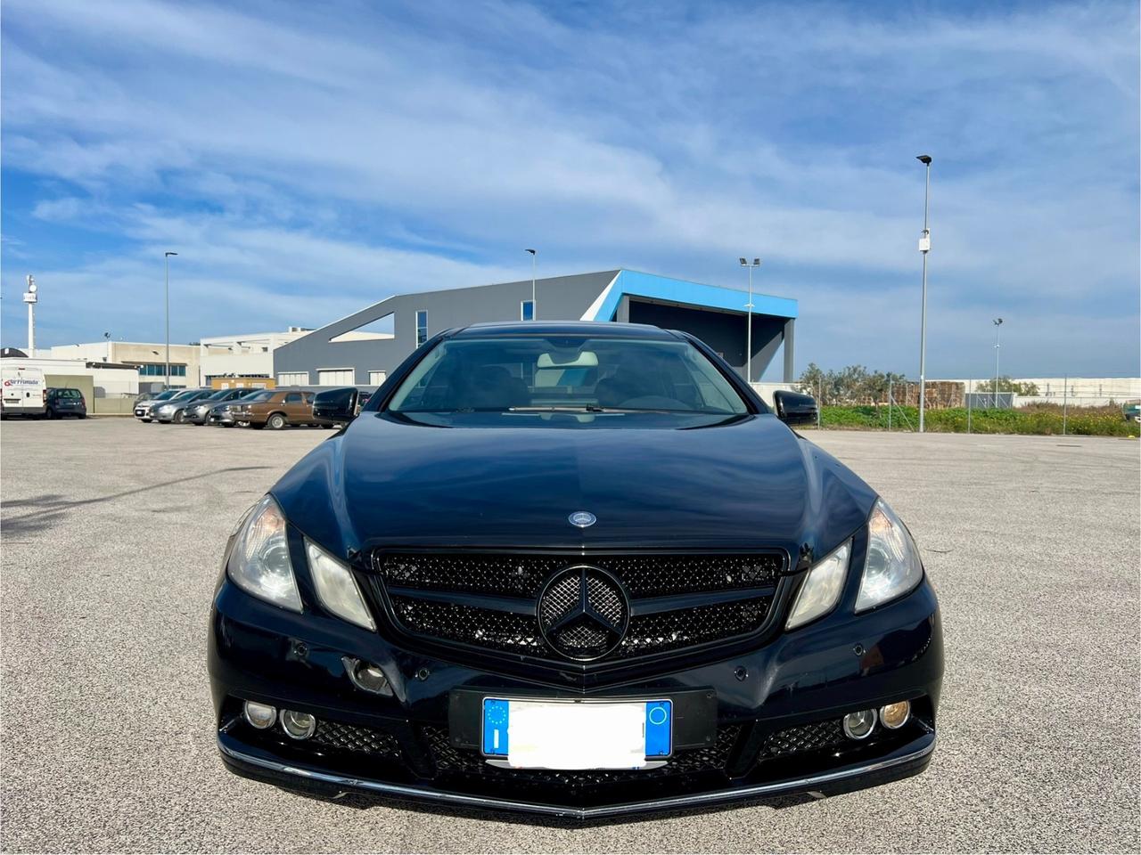 Mercedes-benz E 220 E 220 CDI Coupé BlueEFFICIENCY Avantgarde